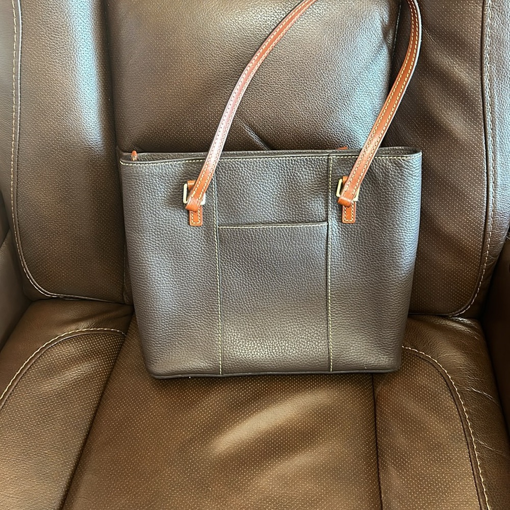 Dooney & Bourke Bag - Picture 3 of 9